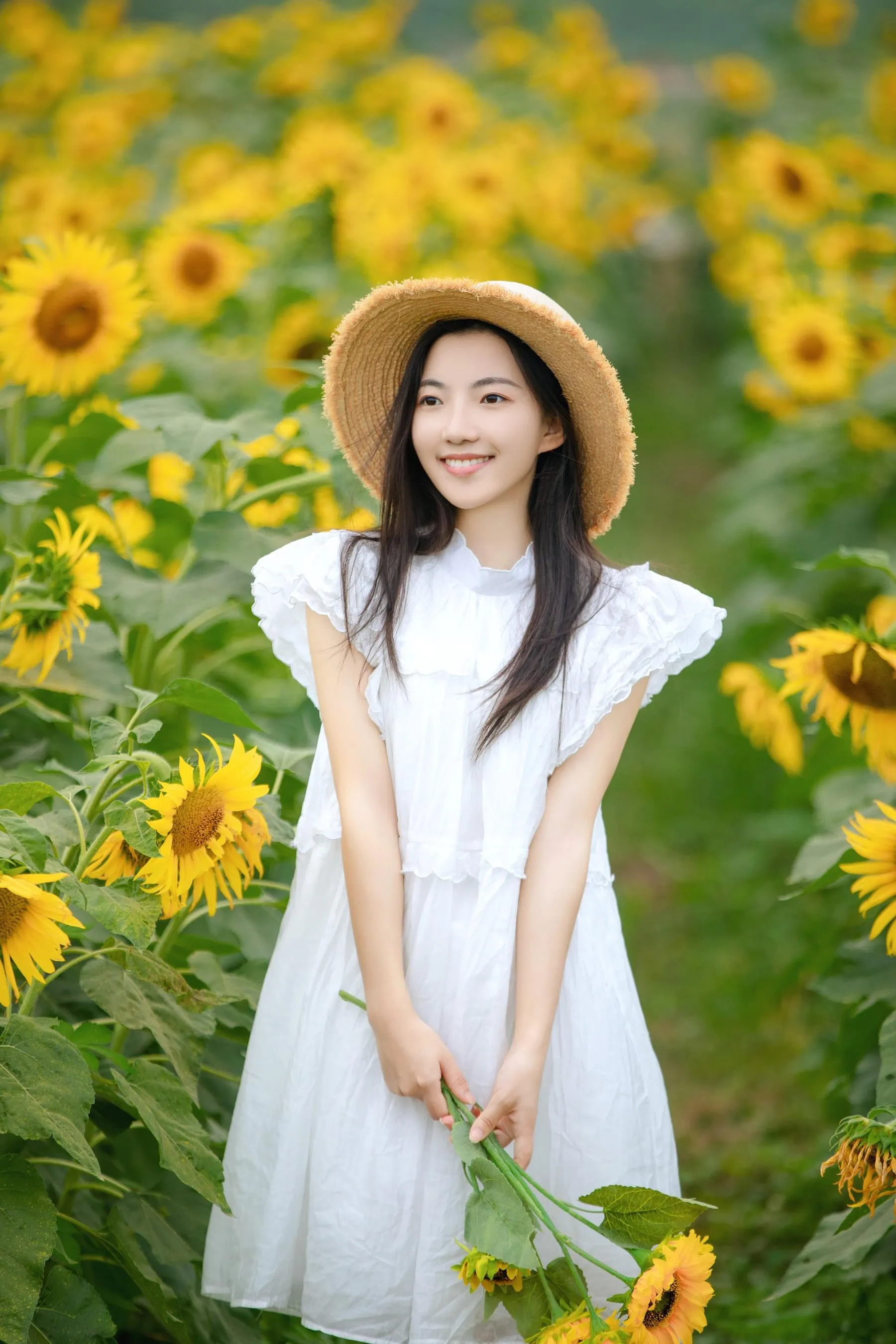 [YITUYU艺图语]2022.08.22 向日葵女孩 栗子 [22P]插图9